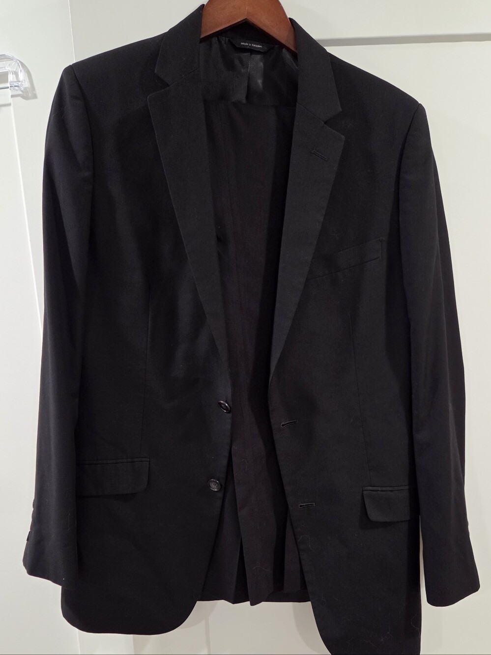 Apt 9 Black Suit